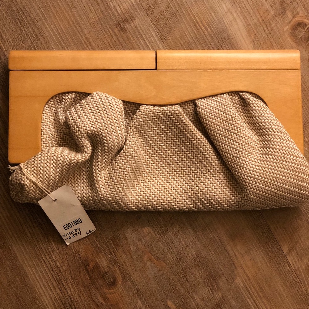 Summer clutch